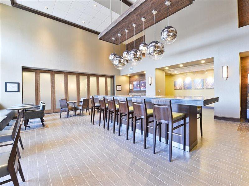 Hampton Inn & Suites Greensboro/Coliseum Area Екстер'єр фото